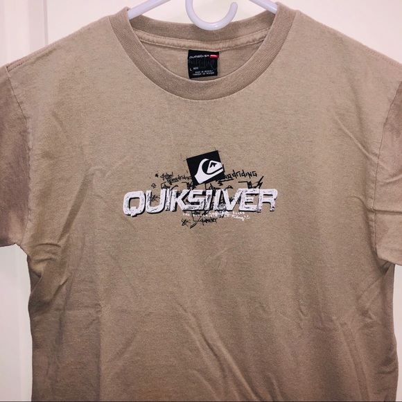 Quiksilver T-Shirt - Picture 1 of 3